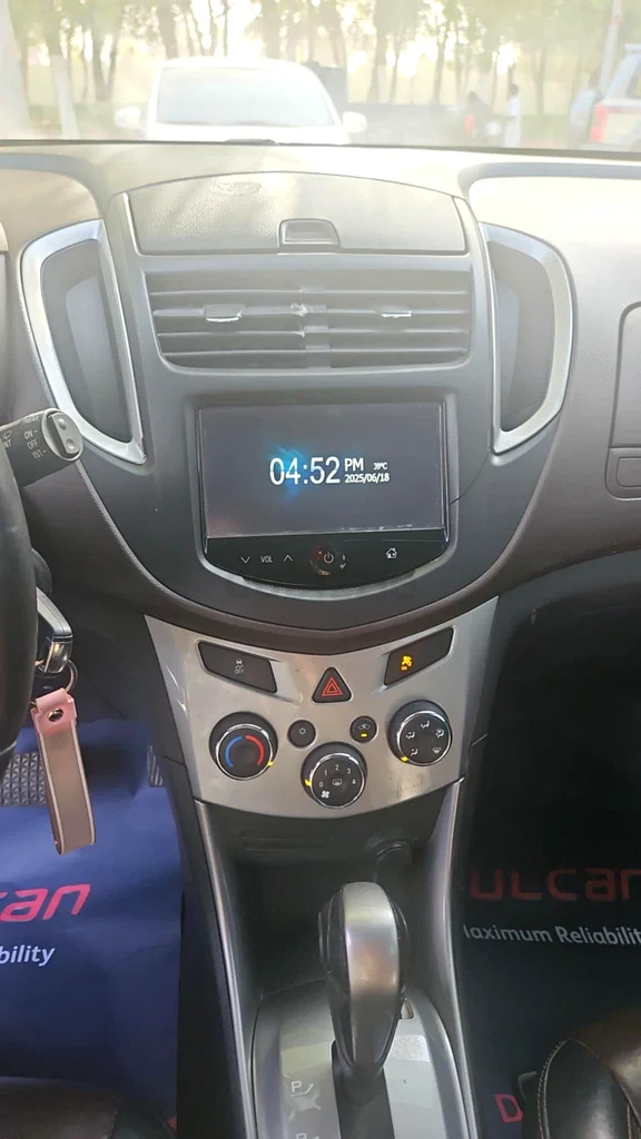 Chevrolet Trax for sale 2015 , very $% condition, comprehensive car insurance until Nov 2025 call at63139215865858113