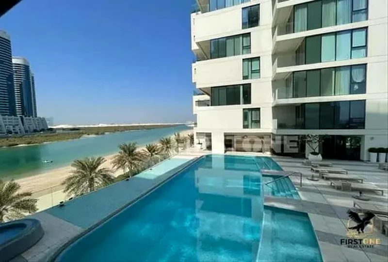 منظر كامل للبحر | وحدة فاخرة | احجز الآن63194594472194112