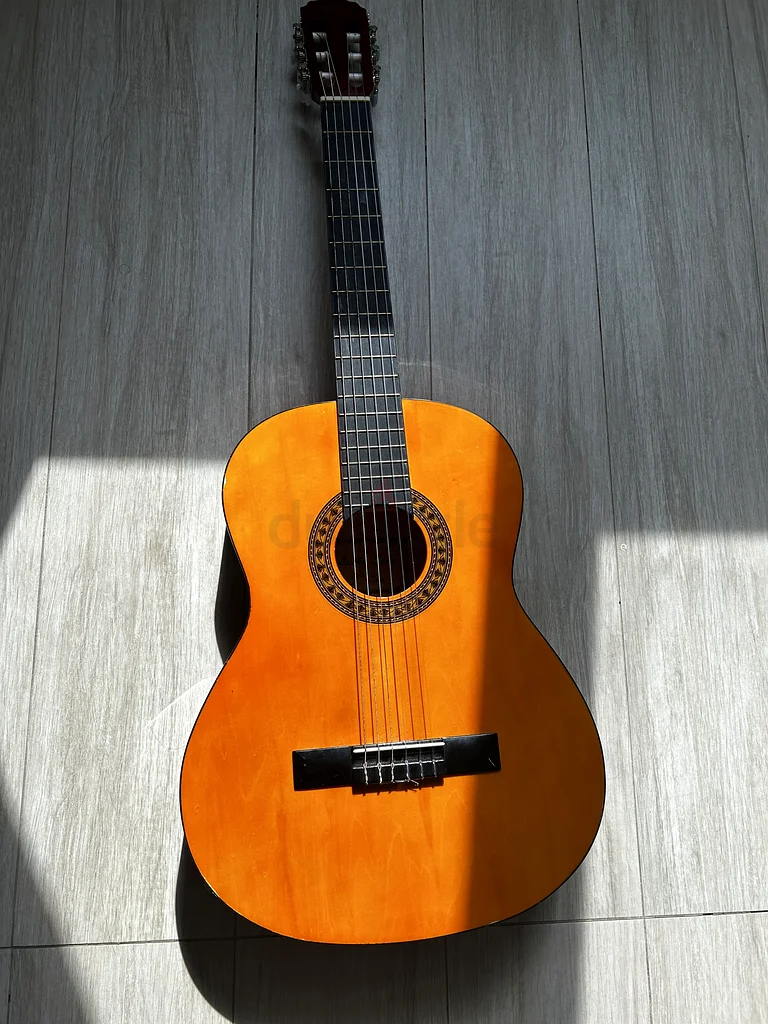 Acoustic Guitar in Excellent Condition for sale — AED 6,800. (No case included).632301885152021112