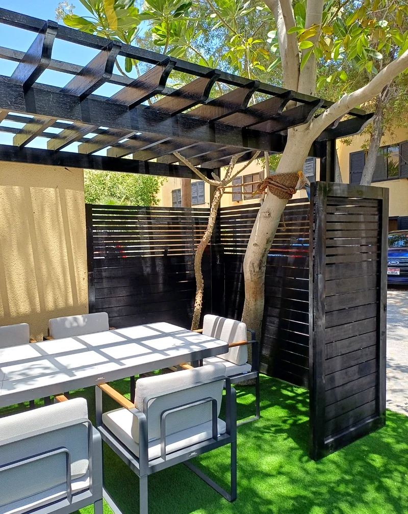 Stylish wooden fences and pergola-outdoor632203215395871126