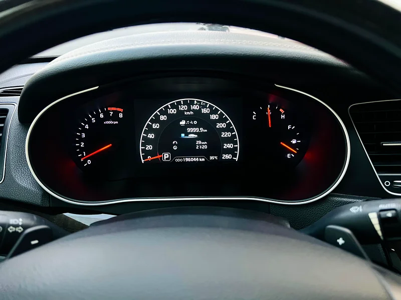 KIA CADENZA 3.5L GCC SPEC  FULL OPTION | PANORAMIC | LUXURY SEDAN | 201563155551755011113