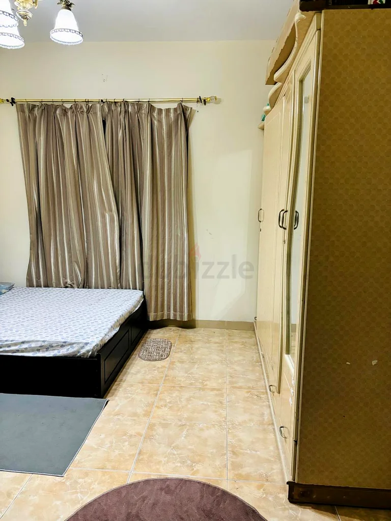 Master bedroom for 2100 including SEWA63143496029058111