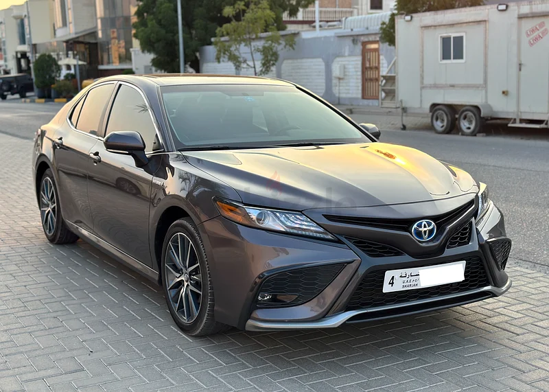 تويوتا كامري هايبرد 2.5 SE 2023631661576805151126