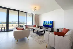 Luxurious 4B near Al Hamriyah with private beach access