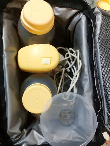 Portable Breast Pump and Bottles Set - Essential for New Moms!