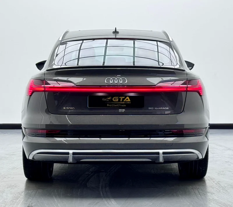 2022 Audi Q8 e-tron 50 quattro S line, 09/25 Agency Warranty  2027 Service Pack, Agency FSH, GCC63225700472321114
