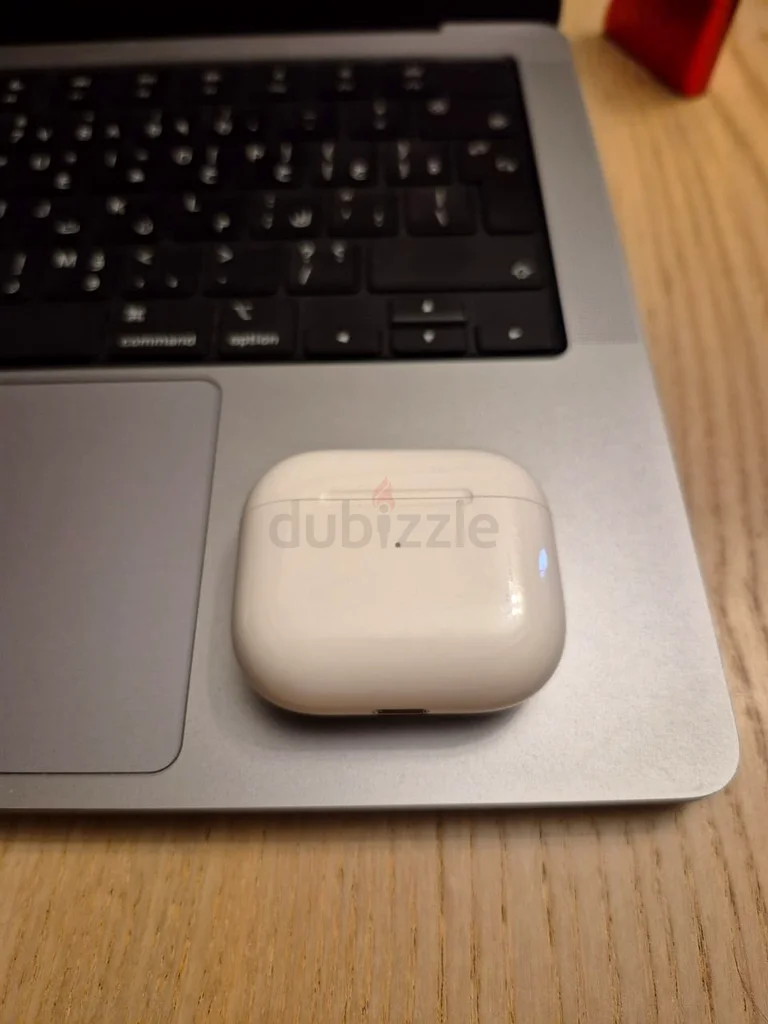 Apple Airpods 363179380986626113