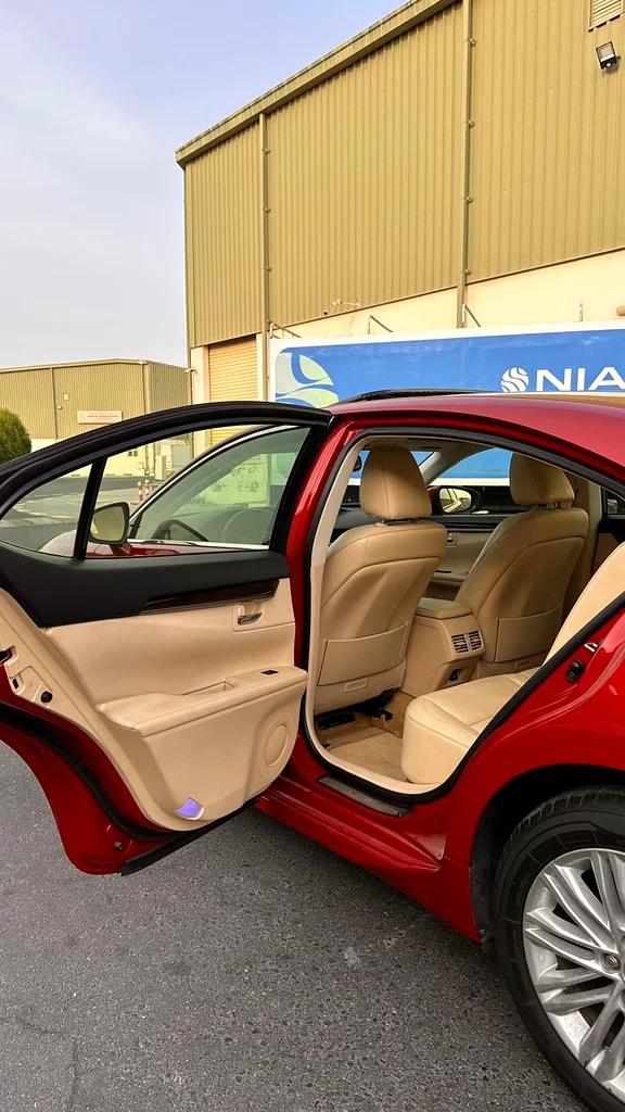 لكزس ES35063168494975874112