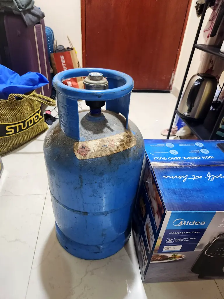 Gas cylinder