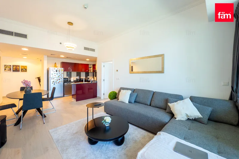 Spacious Unit | Upgraded | Chiller Free64039606150657111