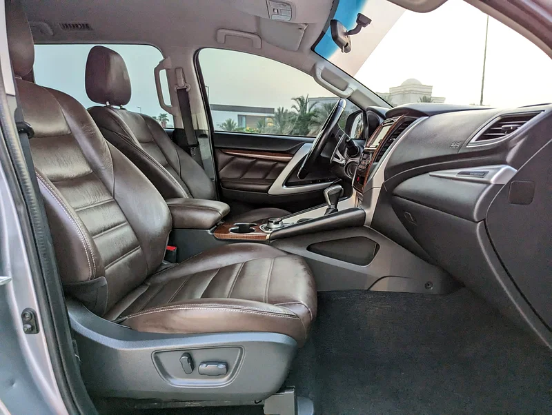 MITSUBISHI MONTERO SPORT 2019 GLS 4WD FULL OPTION GCC ACCIDENT FREE IN EXCELLENT CONDITION63152748745475112