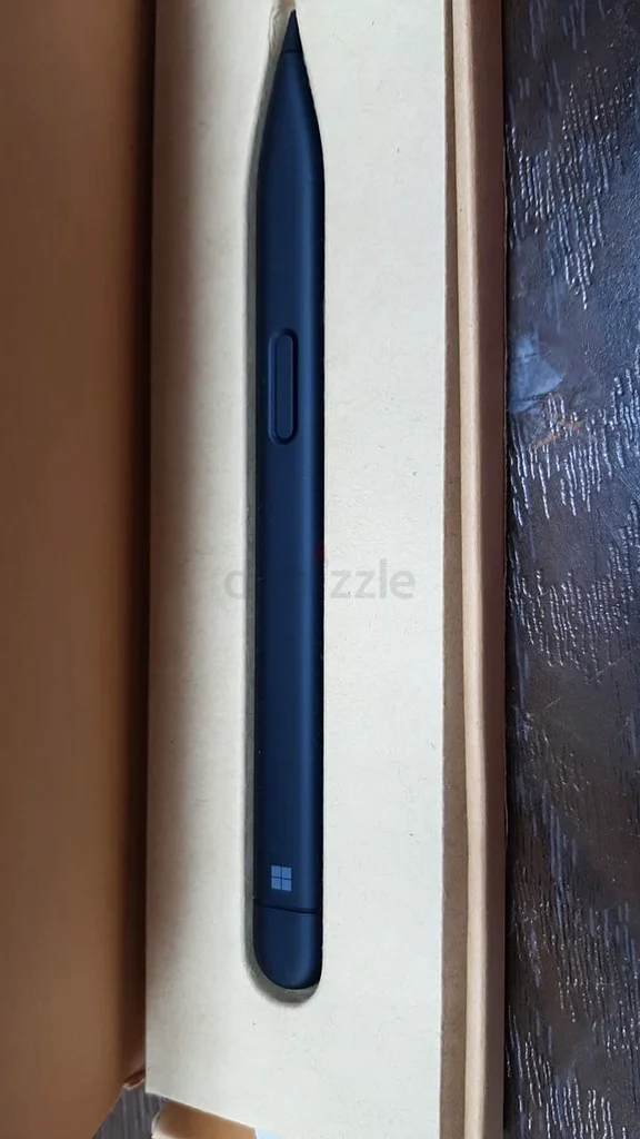 مايكروسوفت سيرفيس سليم بين 2632243415724831126