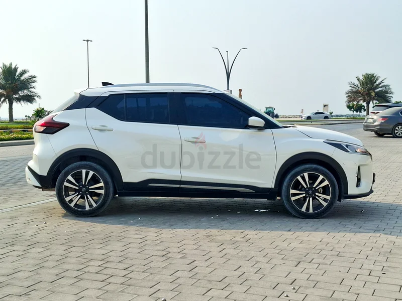 AED 806/month | 2023 Nissan Kicks SV | GCC Specs | Ref#33637463148649449857113