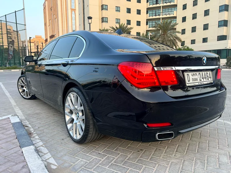 BMW740Li •Engine Swapped •Full Option • No Accidents
BMW740Li • مكينة جديدة • فل أوبشن • بدون حوادث63160610434690113