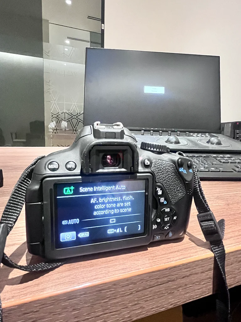 التقط لحظاتك مع كاميرا كانون EOS 650D الرقمية الأحادية العدسة!63233639029250112
