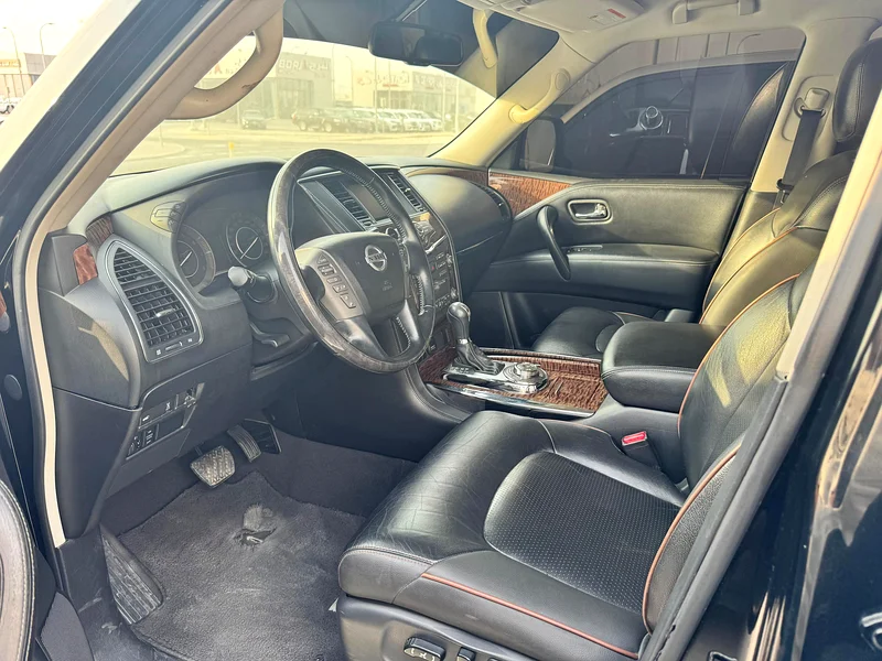 Nissan Patrol SE V8 201863157442098561113