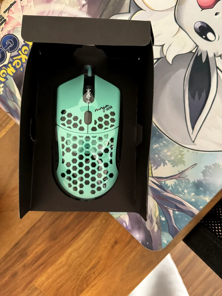 Finalmouse Air58 - Cherry Blossom Red632571183001631110