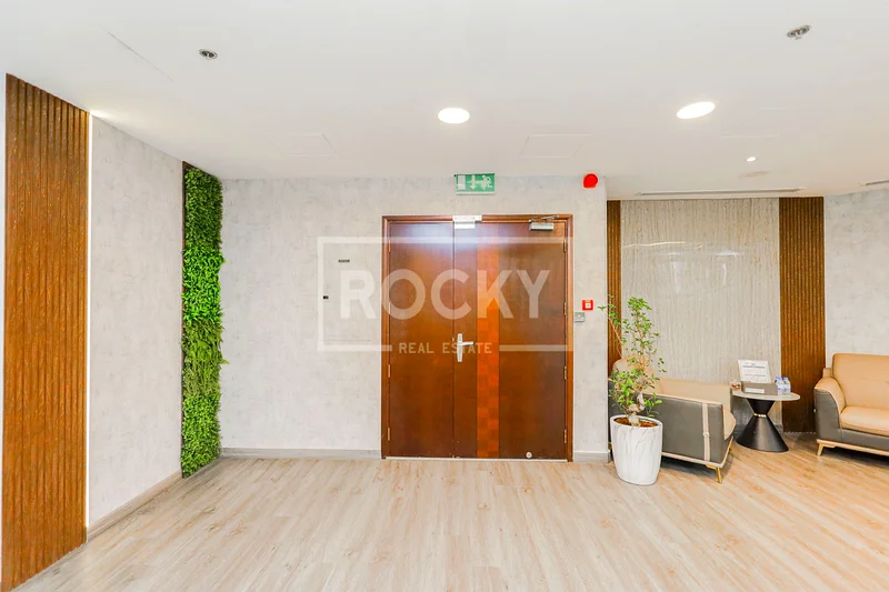 High Floor | Community View | 3 Parking63822912534786112