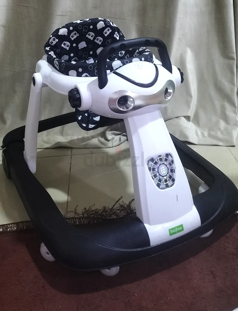 Baby walker Excellent condition63204259535747111