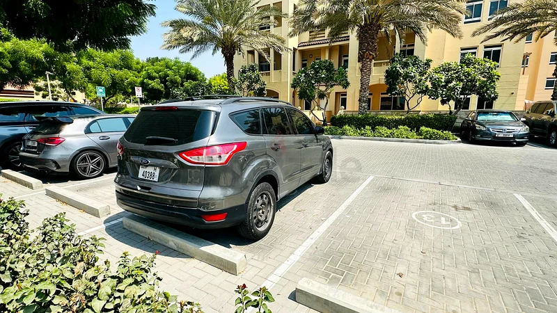 بيع عاجل فورد إسكيب 201563231639020545114