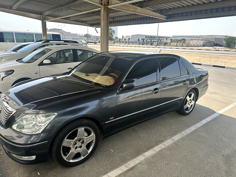 Neat and clean car no need to spend anything on it Insurace transfferable63155551466883112