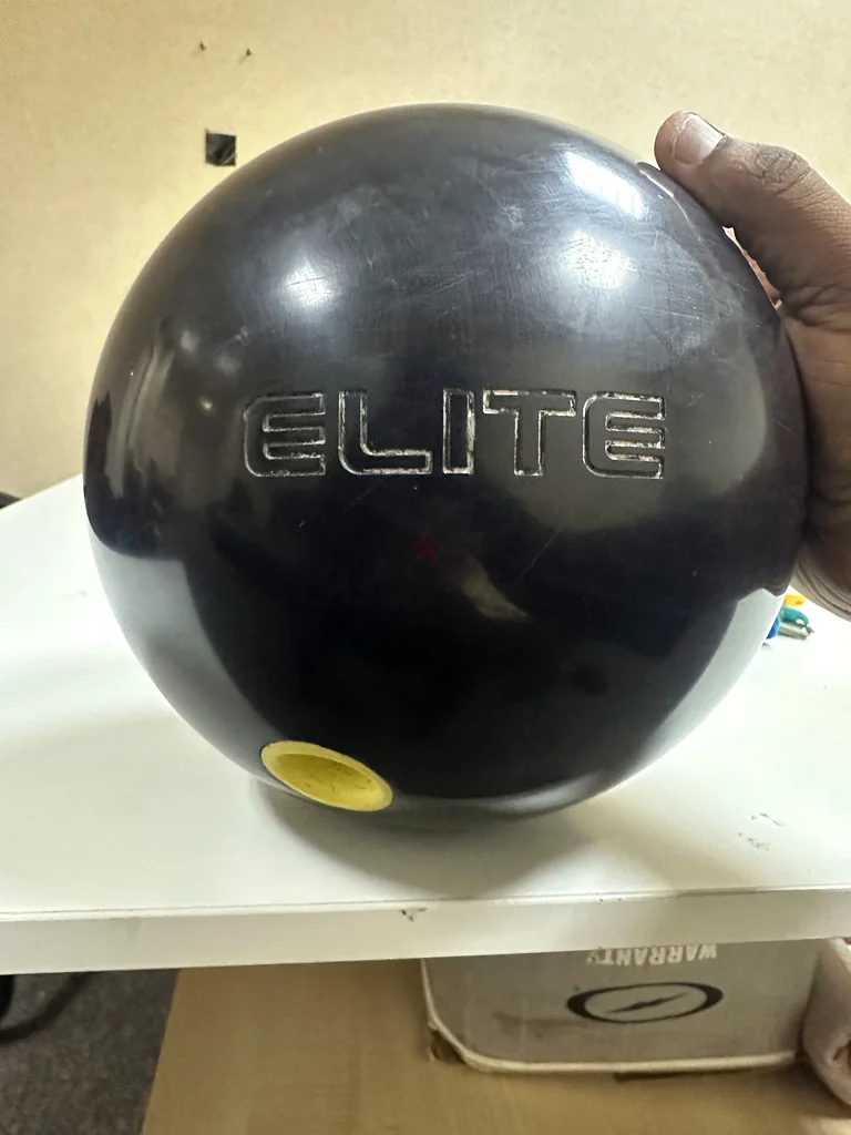 Elite Bowling Ball - Perfect Your Strike!63247759218690113