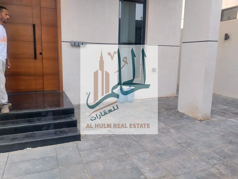 فيلا للإيجار في حي الياسمين 5 غرف تكييف مركزي الساكن الثاني 95,000 على أربع دفعات63304726711041112