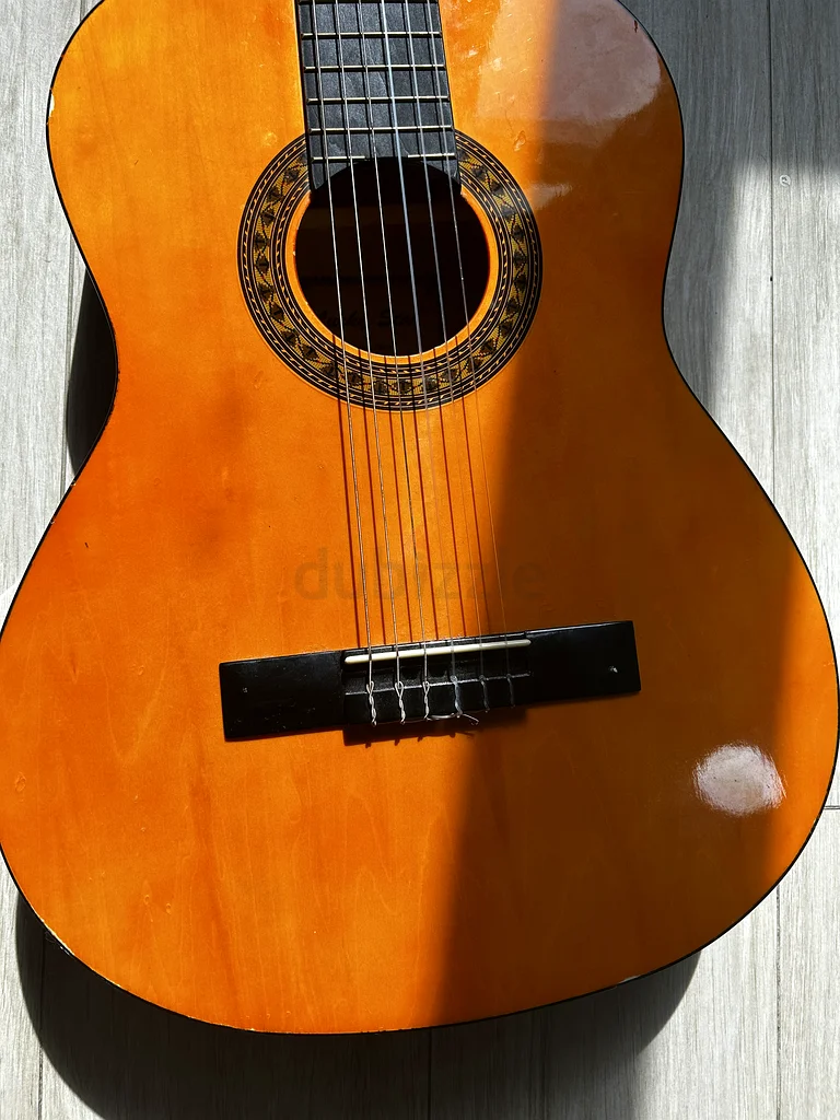 Acoustic Guitar in Excellent Condition for sale — AED 6,800. (No case included).63230188515202114