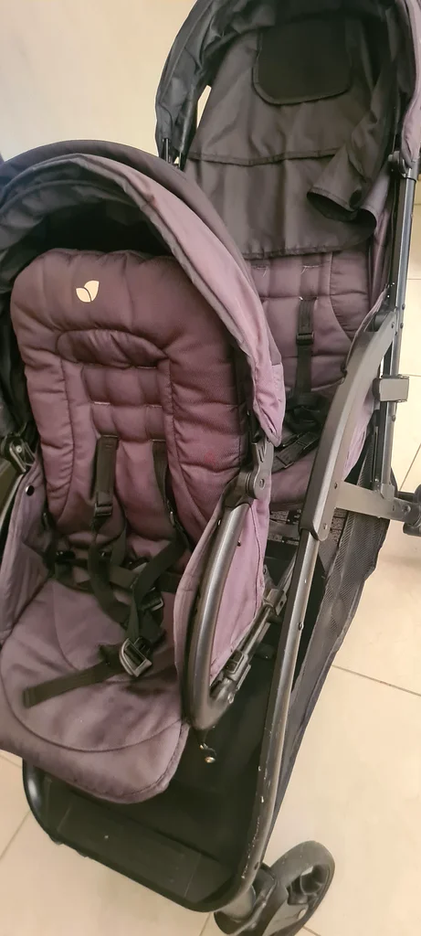 عربة أطفال مزدوجة أنيقة من جويا لطفلك الصغير63206385461250114