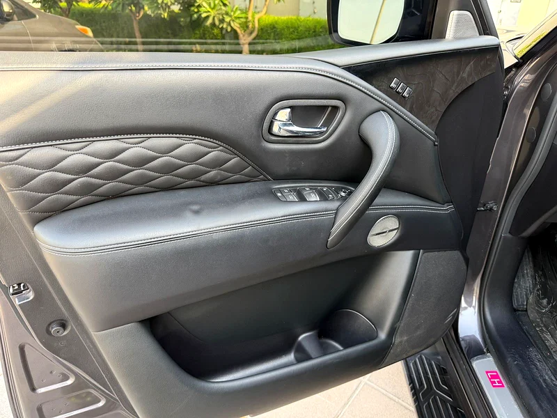 إنفيني QX8063223815600643114