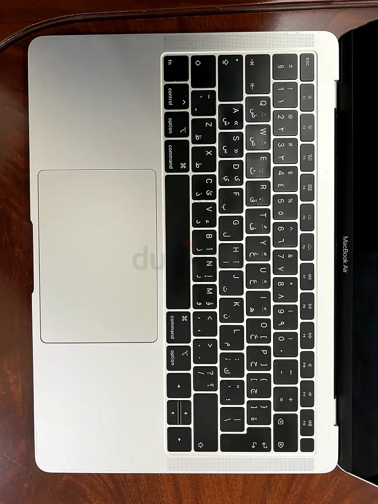 Sleek Apple MacBook Air63254994685697113