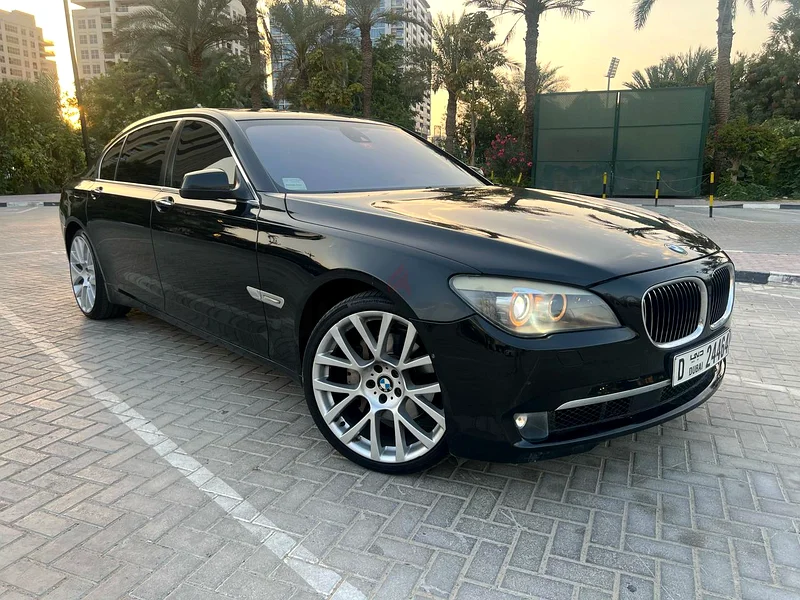 BMW740Li •Engine Swapped •Full Option • No Accidents
BMW740Li • مكينة جديدة • فل أوبشن • بدون حوادث63160610434690111