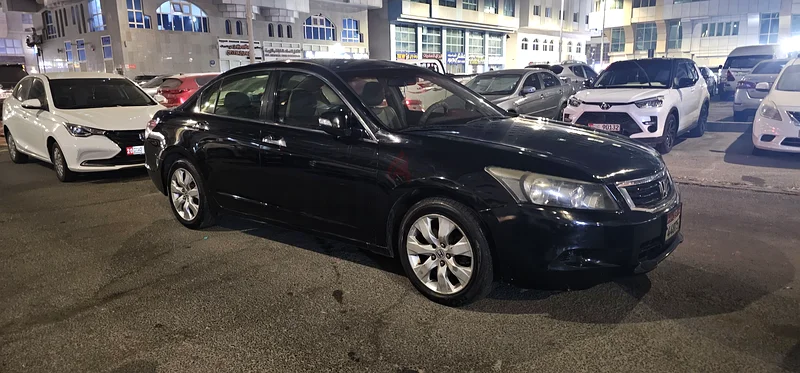 أكورد موديل 2009، قطعت 211000 كم، سبب البيع: تم حجز سيارة دفع رباعي63153701833857113