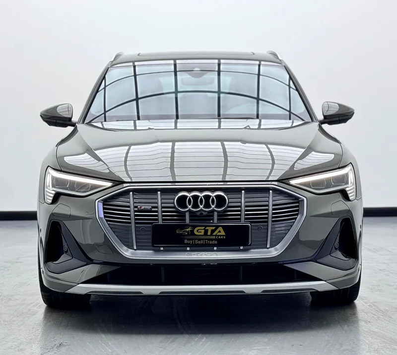 2022 Audi Q8 e-tron 50 quattro S line, 09/25 Agency Warranty  2027 Service Pack, Agency FSH, GCC63225700472321111