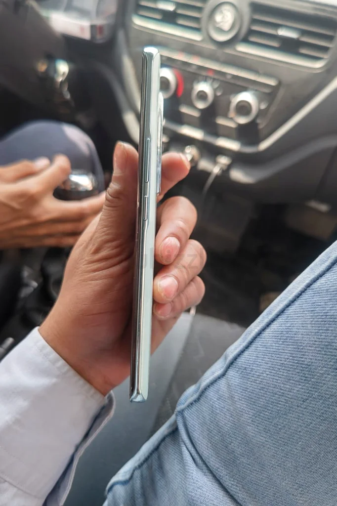 Urgent Sale: HONOR X9C Green – Like New | 24GB Turbo RAM | 256GB | Waterproof  Shockproof | 10 M63214898503170111