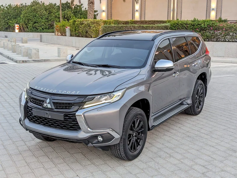 MITSUBISHI MONTERO SPORT 2019 GLS 4WD FULL OPTION GCC ACCIDENT FREE IN EXCELLENT CONDITION63152748745475111