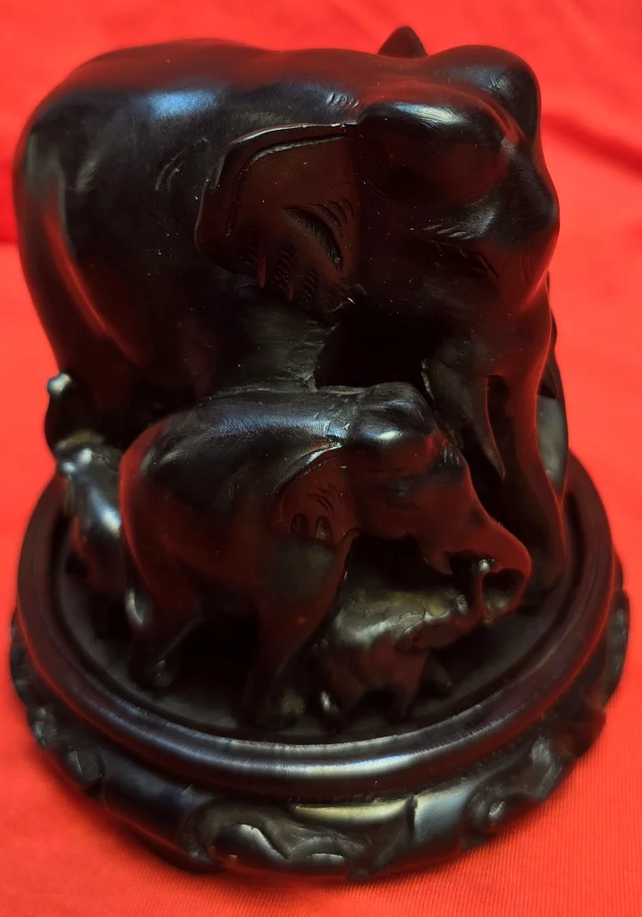 Exquisite Handcrafted fishbone elephant family of seven for Goodluck money and prosperity63225745338371111