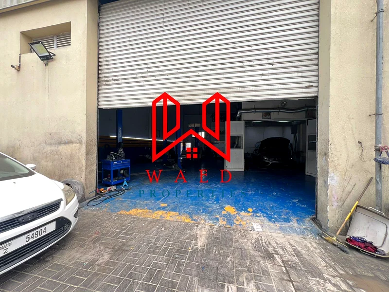 Spacious Garage-High Capacity-Great Visibility63165235684483111