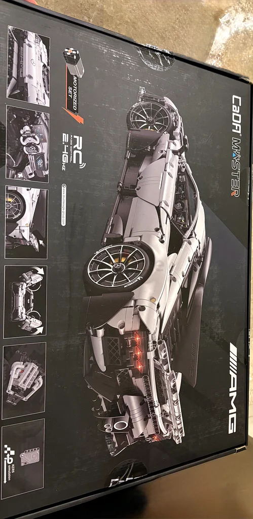 نموذج سيارة مرسيدس AMG ONE بحجم 1:8 من شركة CaDA - جديد بالكامل63176193549571112