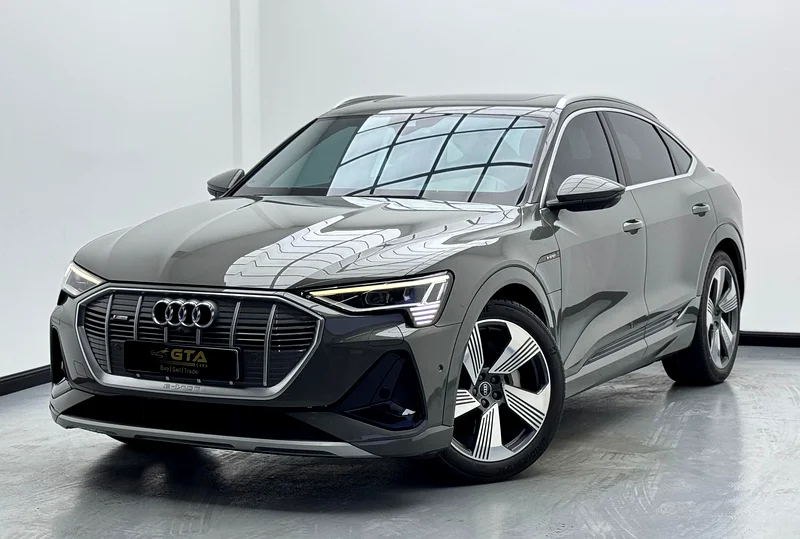 2022 Audi Q8 e-tron 50 quattro S line, 09/25 Agency Warranty  2027 Service Pack, Agency FSH, GCC63225700472321113