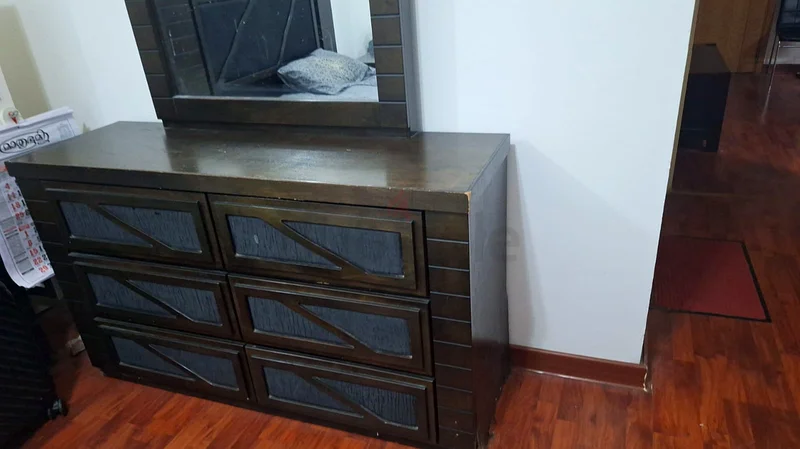 Dressing table for sale at Ajman for AED 17563219825734785111