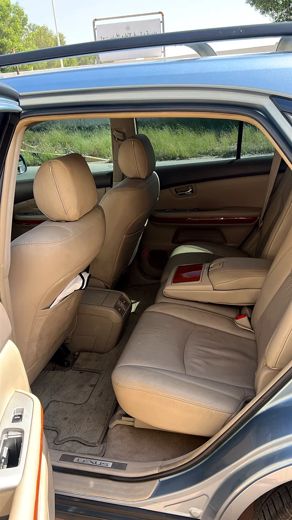 Lexus RX350 used by a lady63226216791555113