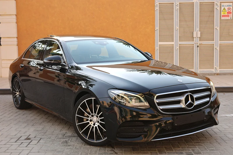 E300 AMG - مواصفات دول مجلس التعاون الخليجي - ضمن الضمان - خالية من الحوادث - حالة ممتازة -63232141456770111