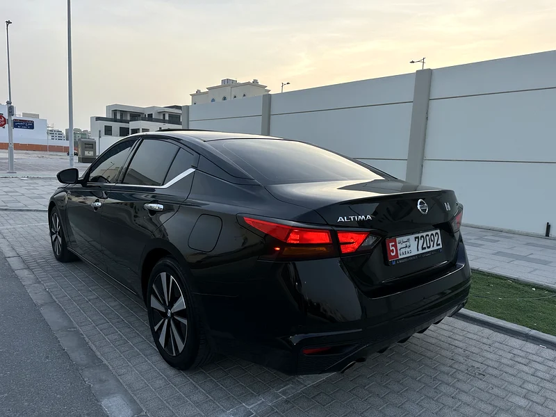 للبيع التيما SV خليجي بحالة الوكالة رقم1 رادار وفتحة63147207095042113