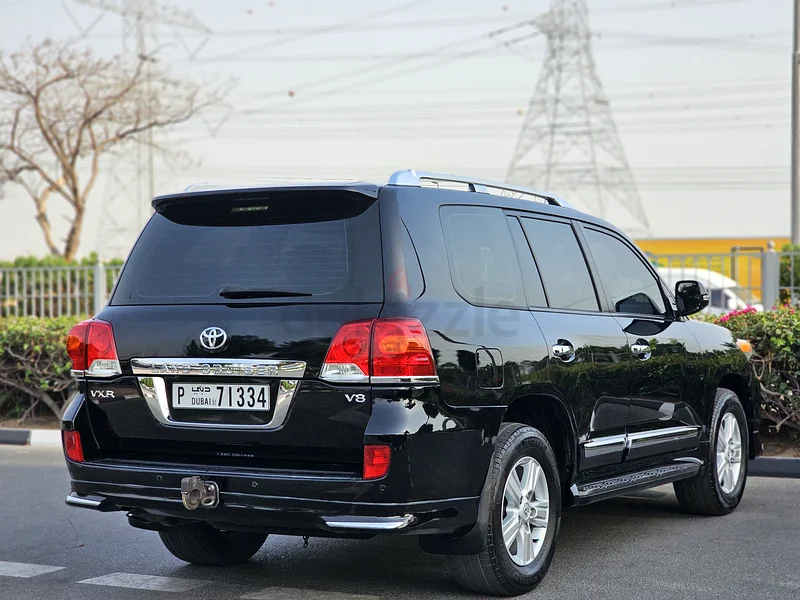 Land cruiser 2014 VXR gcc full option63138718676739113