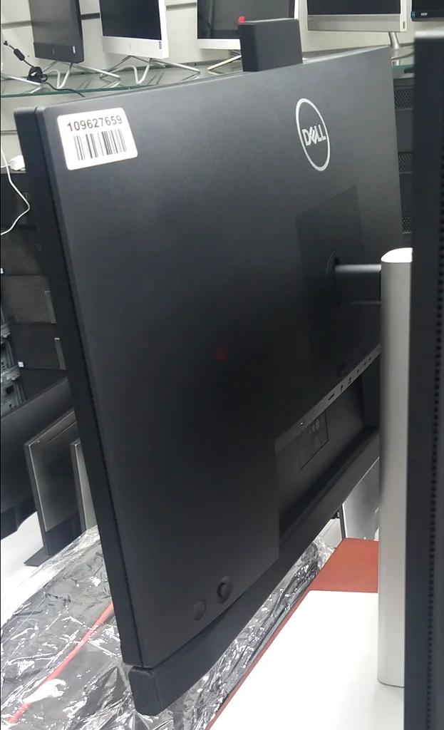 Dell 24inc Bezel Less IPS Panel FHD LED Monitor With Camera Speaker and Hidrolic Stand Model C2422HE63167577733249111