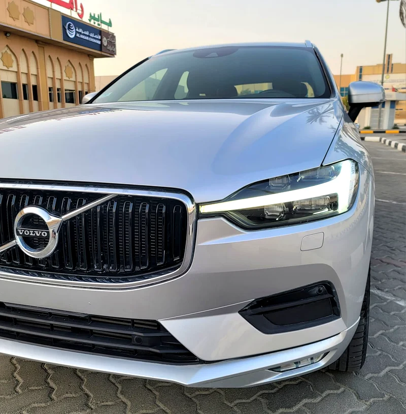 2021 VOLVO XC60 GCC SPECS SILVER ON BROWN 458863221301225986112