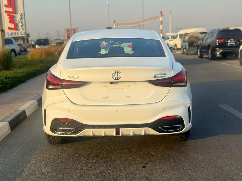 محرك MG 5 سعة 1.5 لتر مع ناقل حركة أوتوماتيكي، موديل 202563176619327619111