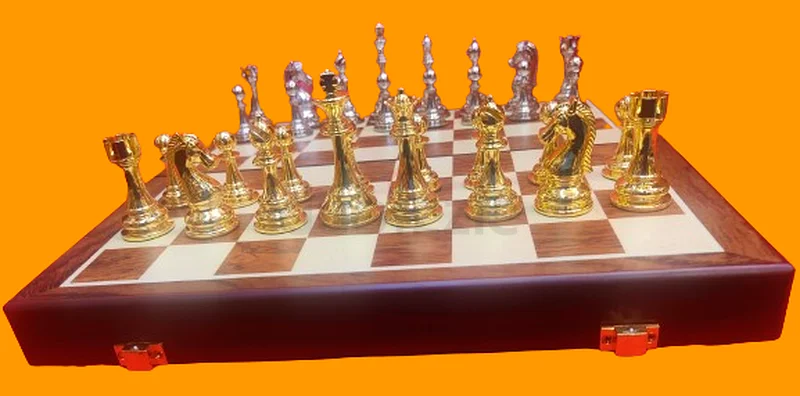 Luxurious Golden Chess Set for Sale63169938848258111