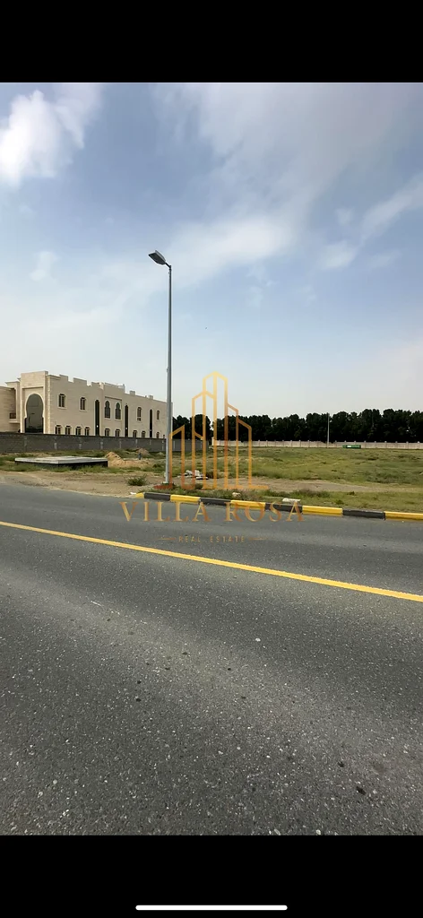 للبيع، قطعة أرض مملوكة بالكامل للعرب ودول مجلس التعاون الخليجي، في موقع مميز، النوف 3، على شارع المليلحة الرئيسي63183235431170111